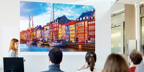 Tổng quan về sản phẩm máy chiếu Panasonic PT-LW376 3.600 Lumens